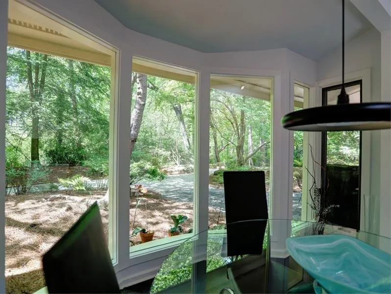 915 Crest Valley Drive, Atlanta, Georgia 30327, 4 Bedrooms Bedrooms, ,4 BathroomsBathrooms,Residential,Sold,915 Crest Valley Drive,6089139