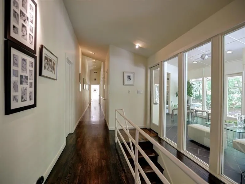 915 Crest Valley Drive, Atlanta, Georgia 30327, 4 Bedrooms Bedrooms, ,4 BathroomsBathrooms,Residential,Sold,915 Crest Valley Drive,6089139