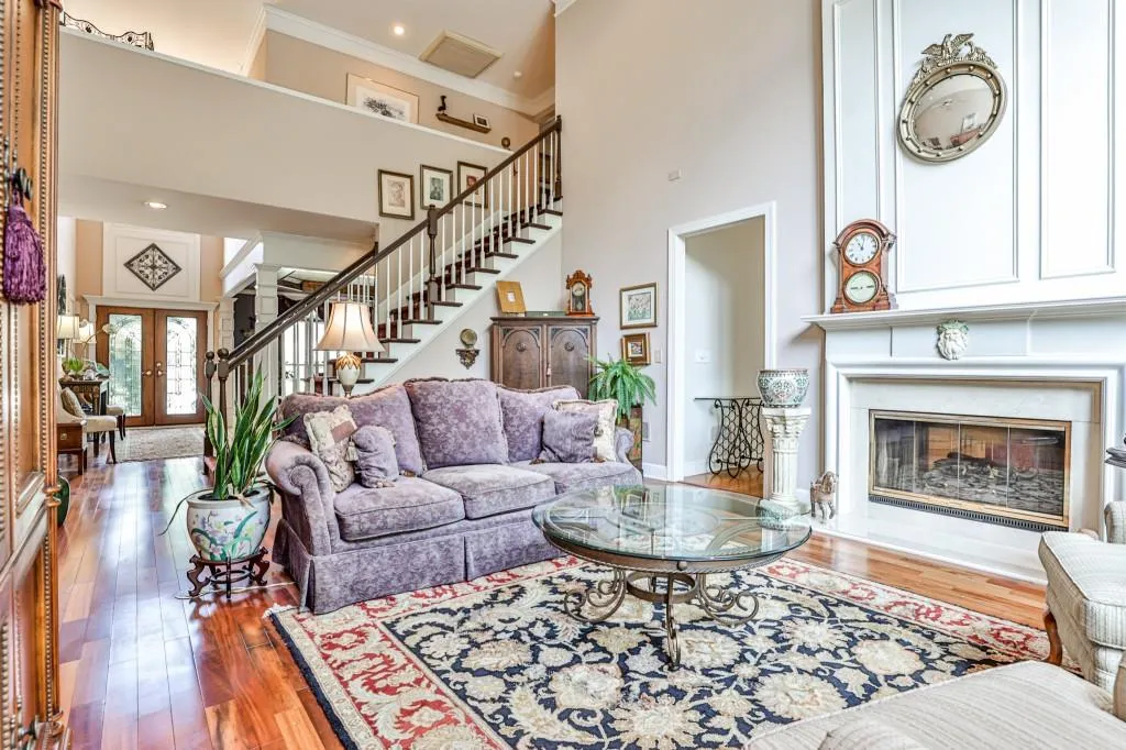 335 Craighead Drive, Sandy Springs, Georgia 30319, 4 Bedrooms Bedrooms, ,3 BathroomsBathrooms,Residential,Sold,335 Craighead Drive,6925272