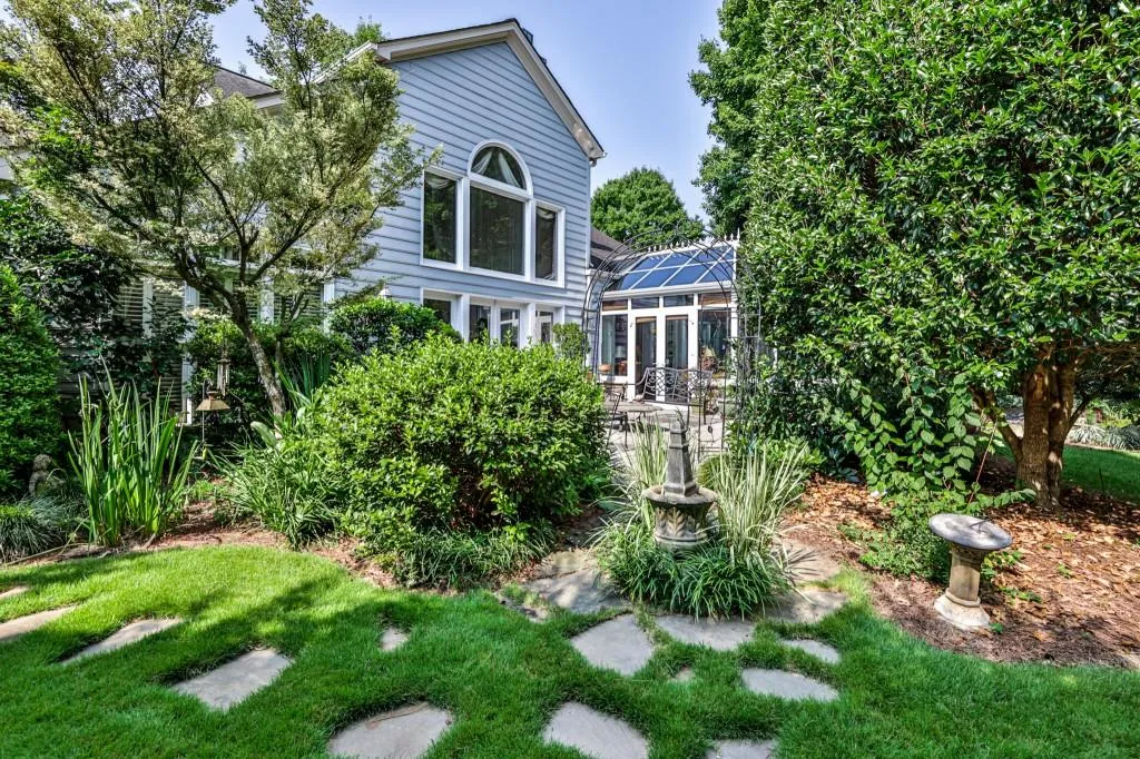 335 Craighead Drive, Sandy Springs, Georgia 30319, 4 Bedrooms Bedrooms, ,3 BathroomsBathrooms,Residential,Sold,335 Craighead Drive,6925272