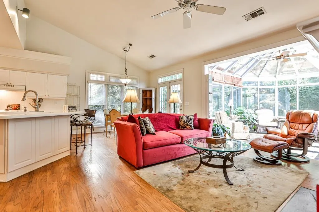 335 Craighead Drive, Sandy Springs, Georgia 30319, 4 Bedrooms Bedrooms, ,3 BathroomsBathrooms,Residential,Sold,335 Craighead Drive,6925272