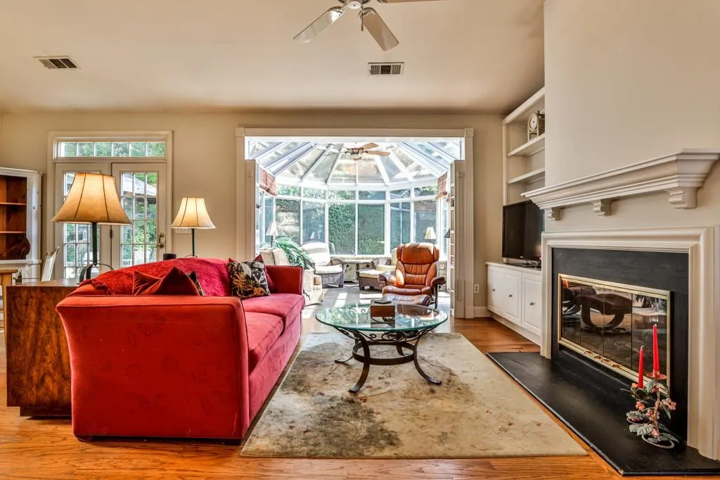 335 Craighead Drive, Sandy Springs, Georgia 30319, 4 Bedrooms Bedrooms, ,3 BathroomsBathrooms,Residential,Sold,335 Craighead Drive,6925272