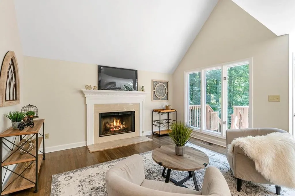 480 Stone Mill Trail, Sandy Springs, Georgia 30328, 5 Bedrooms Bedrooms, ,4 BathroomsBathrooms,Residential,Sold,480 Stone Mill Trail,7073503