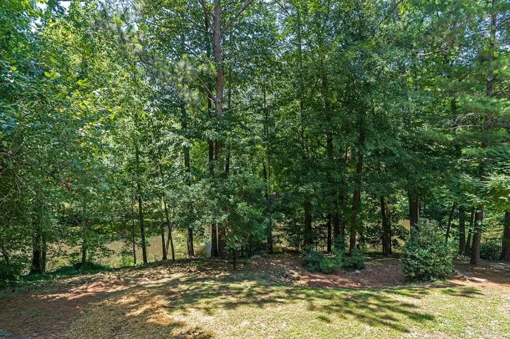 480 Stone Mill Trail, Sandy Springs, Georgia 30328, 5 Bedrooms Bedrooms, ,4 BathroomsBathrooms,Residential,Sold,480 Stone Mill Trail,7073503