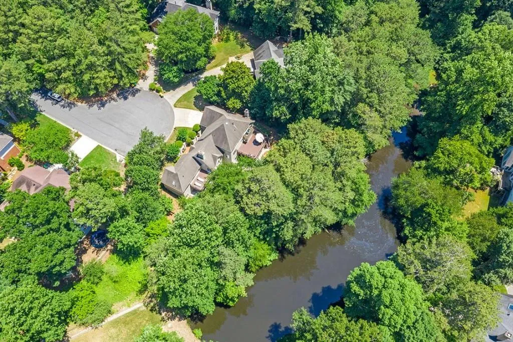 480 Stone Mill Trail, Sandy Springs, Georgia 30328, 5 Bedrooms Bedrooms, ,4 BathroomsBathrooms,Residential,Sold,480 Stone Mill Trail,7073503
