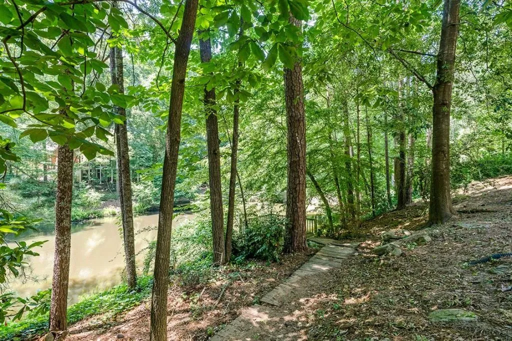 480 Stone Mill Trail, Sandy Springs, Georgia 30328, 5 Bedrooms Bedrooms, ,4 BathroomsBathrooms,Residential,Sold,480 Stone Mill Trail,7073503