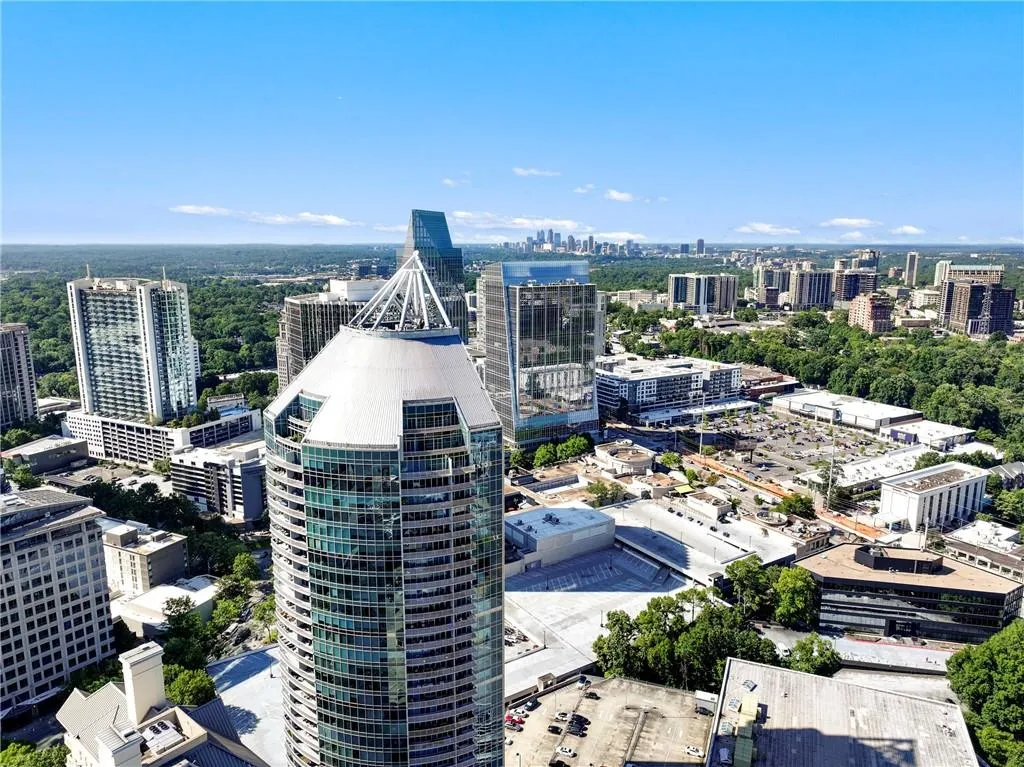 3338 Peachtree Road Ne Unit 1507, Atlanta, Georgia 30326, 2 Bedrooms Bedrooms, ,2 BathroomsBathrooms,Residential,For Sale,3338 Peachtree Road Ne Unit 1507,7622313