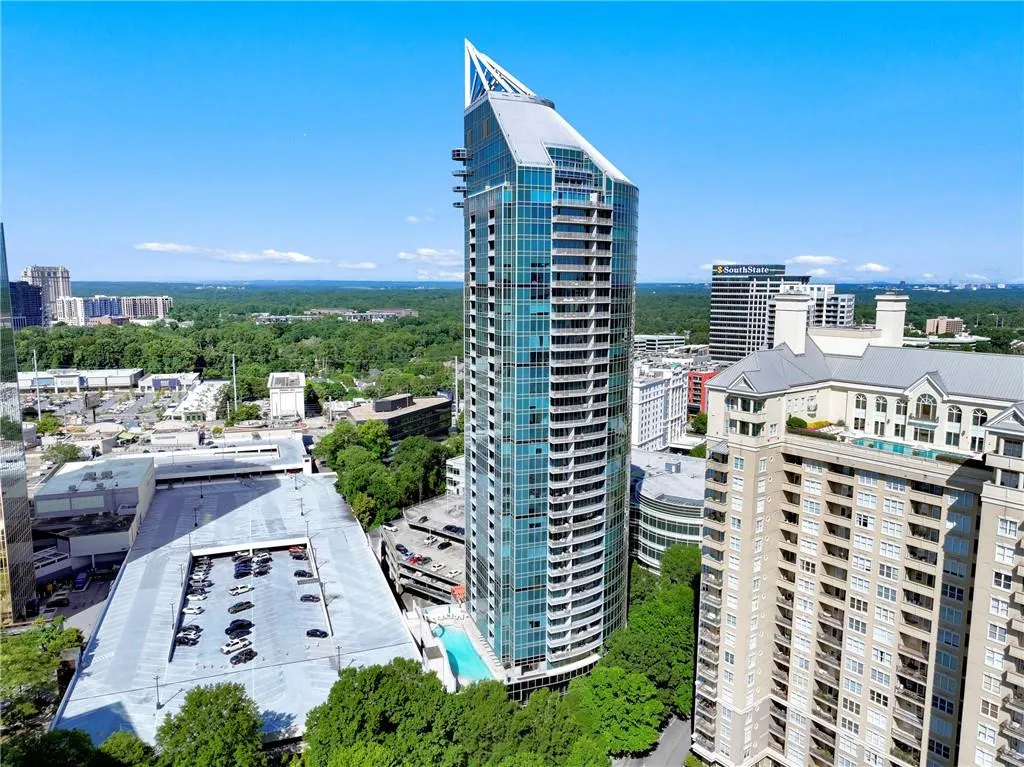 3338 Peachtree Road Ne Unit 1507, Atlanta, Georgia 30326, 2 Bedrooms Bedrooms, ,2 BathroomsBathrooms,Residential,For Sale,3338 Peachtree Road Ne Unit 1507,7622313