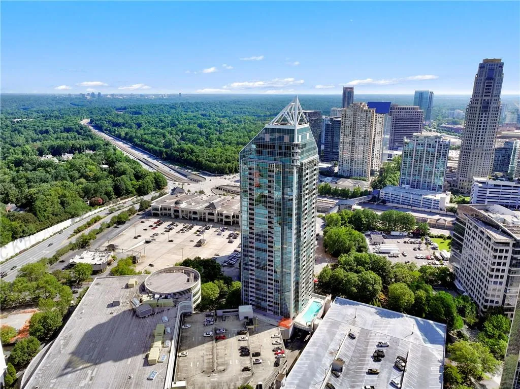 3338 Peachtree Road Ne Unit 1507, Atlanta, Georgia 30326, 2 Bedrooms Bedrooms, ,2 BathroomsBathrooms,Residential,For Sale,3338 Peachtree Road Ne Unit 1507,7622313