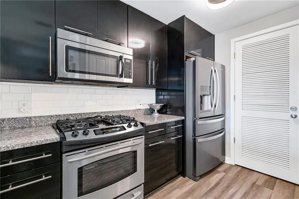 3338 Peachtree Road Ne Unit 1507, Atlanta, Georgia 30326, 2 Bedrooms Bedrooms, ,2 BathroomsBathrooms,Residential,For Sale,3338 Peachtree Road Ne Unit 1507,7622313