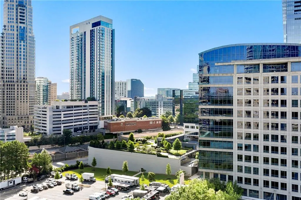 3338 Peachtree Road Ne Unit 1507, Atlanta, Georgia 30326, 2 Bedrooms Bedrooms, ,2 BathroomsBathrooms,Residential,For Sale,3338 Peachtree Road Ne Unit 1507,7622313