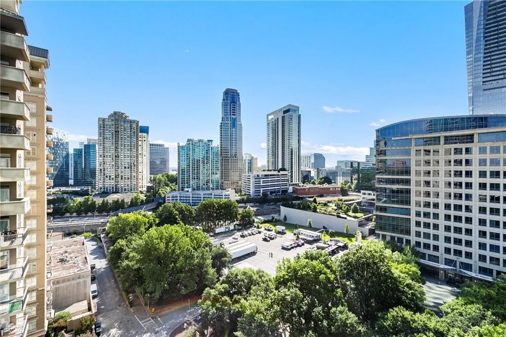 3338 Peachtree Road Ne Unit 1507, Atlanta, Georgia 30326, 2 Bedrooms Bedrooms, ,2 BathroomsBathrooms,Residential,For Sale,3338 Peachtree Road Ne Unit 1507,7622313