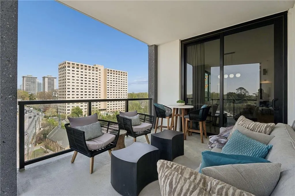 2425 Peachtree Road Ne Unit 901, Atlanta, Georgia 30305, 3 Bedrooms Bedrooms, 0 ,3 BathroomsBathrooms,Residential,For Sale,2425 Peachtree Road Ne Unit 901,7741931