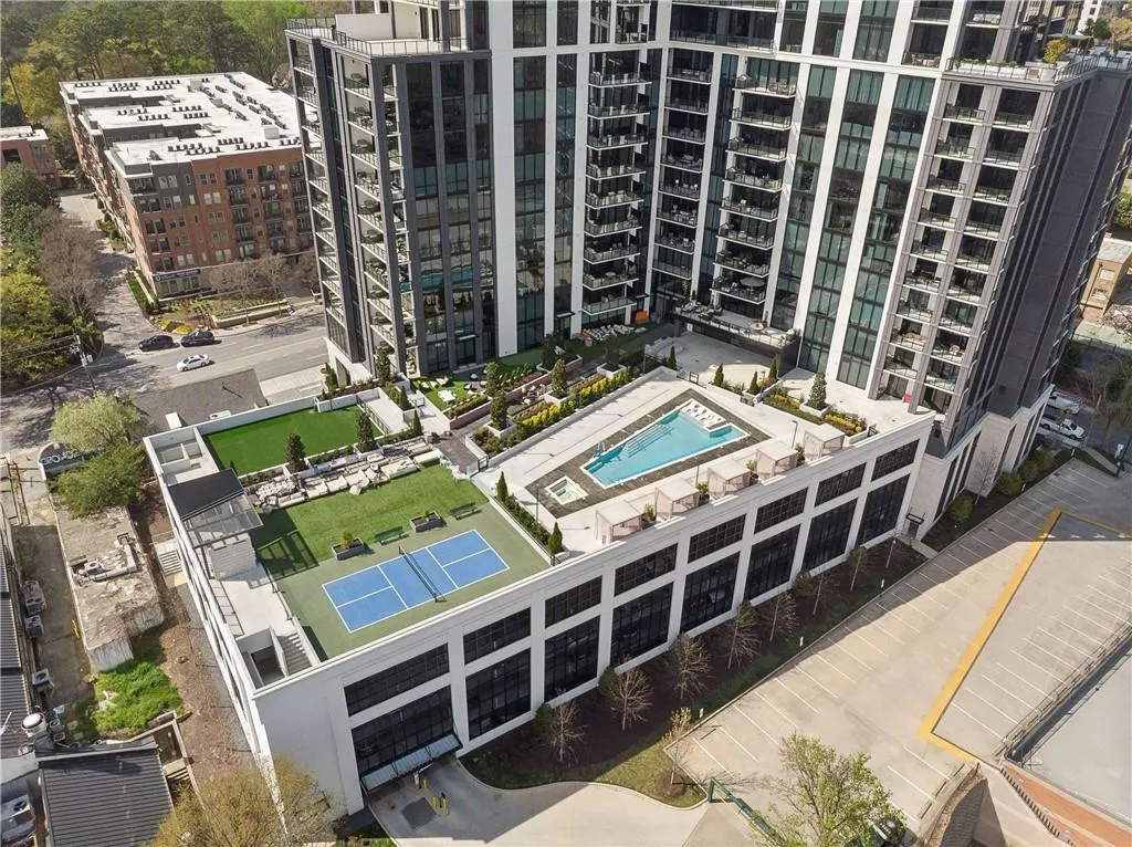 2425 Peachtree Road Ne Unit 901, Atlanta, Georgia 30305, 3 Bedrooms Bedrooms, 0 ,3 BathroomsBathrooms,Residential,For Sale,2425 Peachtree Road Ne Unit 901,7741931