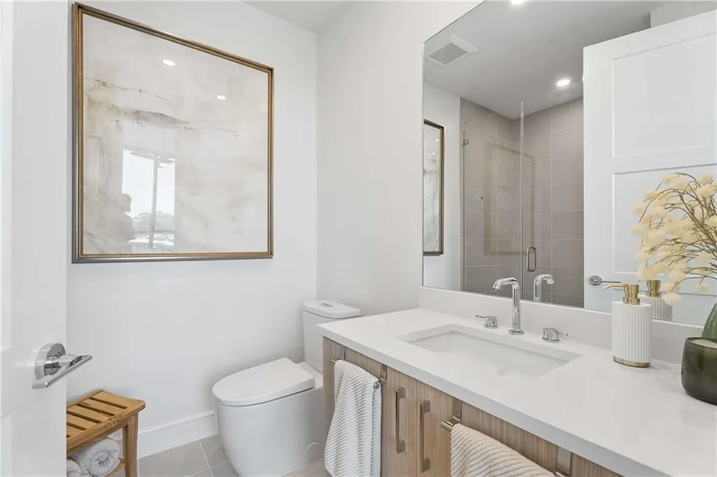 2425 Peachtree Road Ne Unit 901, Atlanta, Georgia 30305, 3 Bedrooms Bedrooms, 0 ,3 BathroomsBathrooms,Residential,For Sale,2425 Peachtree Road Ne Unit 901,7741931