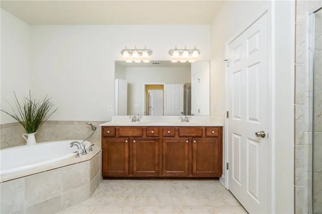 152 Barkley Lane, Sandy Springs, Georgia 30328, 3 Bedrooms Bedrooms, ,2 BathroomsBathrooms,Residential,Sold,152 Barkley Lane,6990518