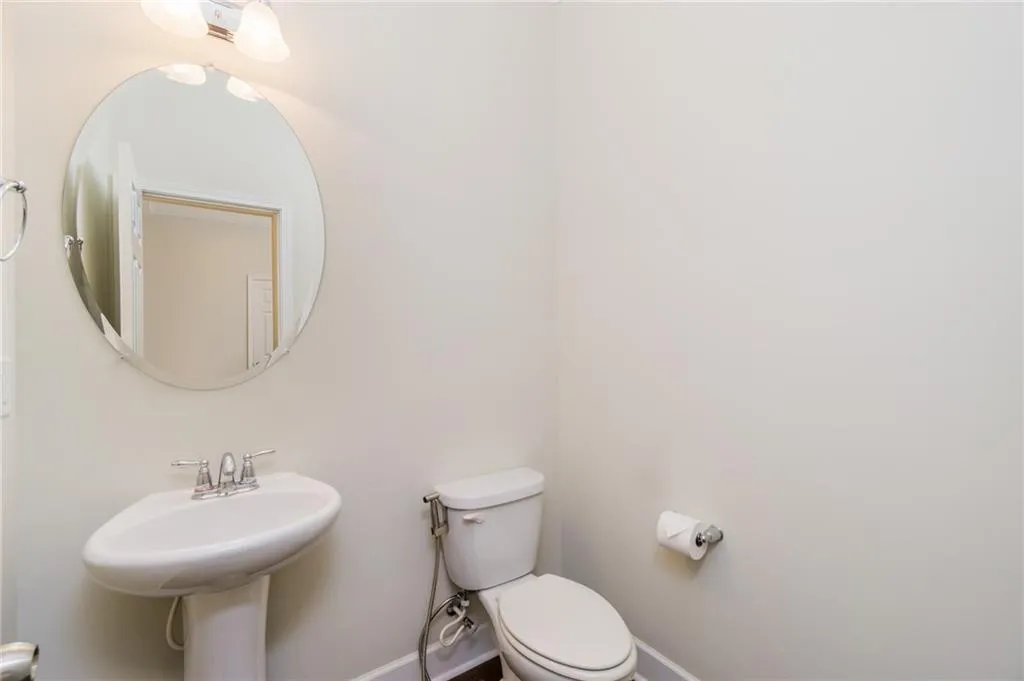 152 Barkley Lane, Sandy Springs, Georgia 30328, 3 Bedrooms Bedrooms, ,2 BathroomsBathrooms,Residential,Sold,152 Barkley Lane,6990518