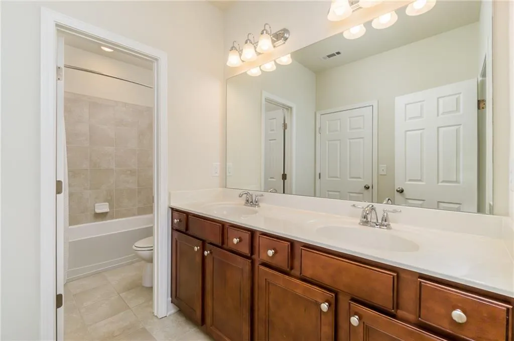 152 Barkley Lane, Sandy Springs, Georgia 30328, 3 Bedrooms Bedrooms, ,2 BathroomsBathrooms,Residential,Sold,152 Barkley Lane,6990518