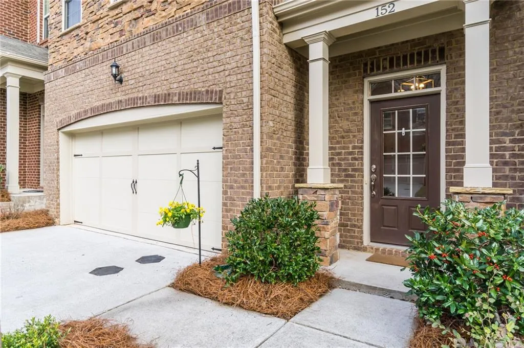 152 Barkley Lane, Sandy Springs, Georgia 30328, 3 Bedrooms Bedrooms, ,2 BathroomsBathrooms,Residential,Sold,152 Barkley Lane,6990518