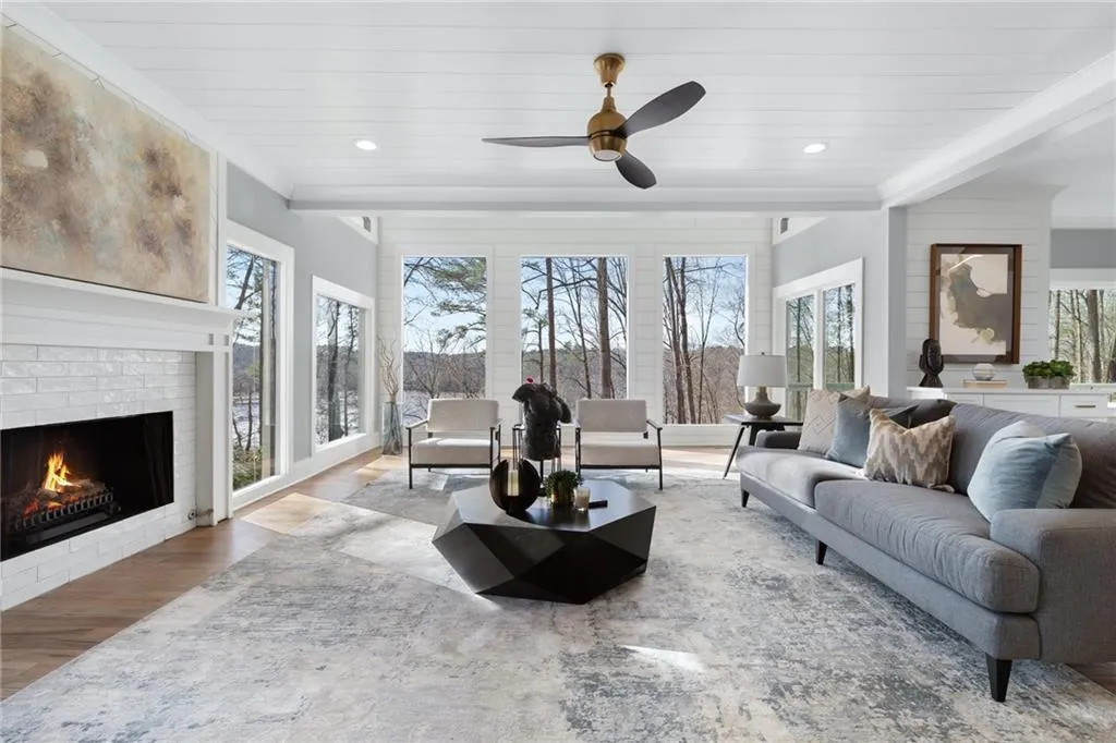 115 Ridgemont Trace, Sandy Springs, Georgia 30350, 6 Bedrooms Bedrooms, ,5 BathroomsBathrooms,Residential,Sold,115 Ridgemont Trace,6989824