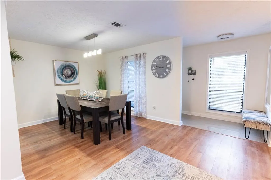 8740 Roswell Road Unit 10a, Atlanta, Georgia 30350, 3 Bedrooms Bedrooms, ,2 BathroomsBathrooms,Residential,For Sale,8740 Roswell Road Unit 10a,7689468