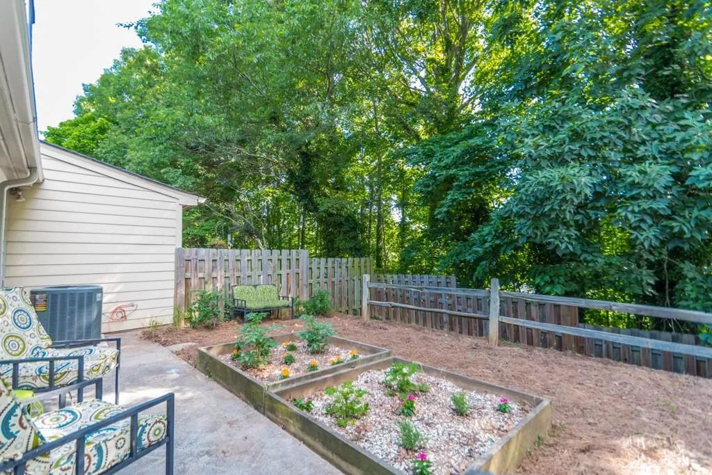 710 Towergate Place Unit 710, Sandy Springs, Georgia 30350, 3 Bedrooms Bedrooms, ,2 BathroomsBathrooms,Residential,Sold,710 Towergate Place Unit 710,5706349