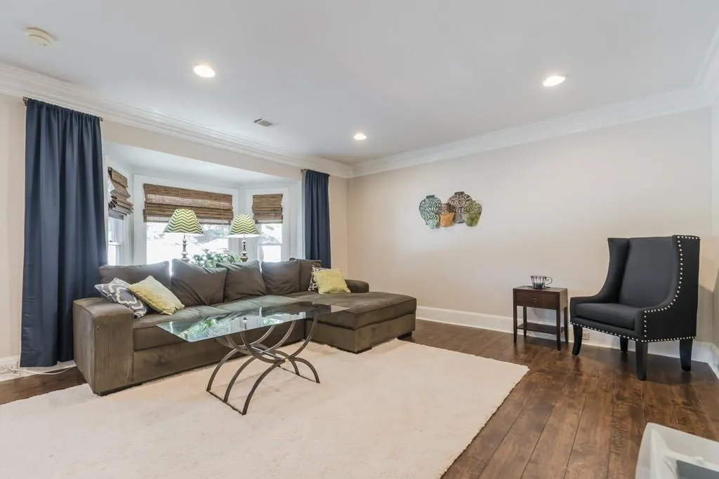710 Towergate Place Unit 710, Sandy Springs, Georgia 30350, 3 Bedrooms Bedrooms, ,2 BathroomsBathrooms,Residential,Sold,710 Towergate Place Unit 710,5706349