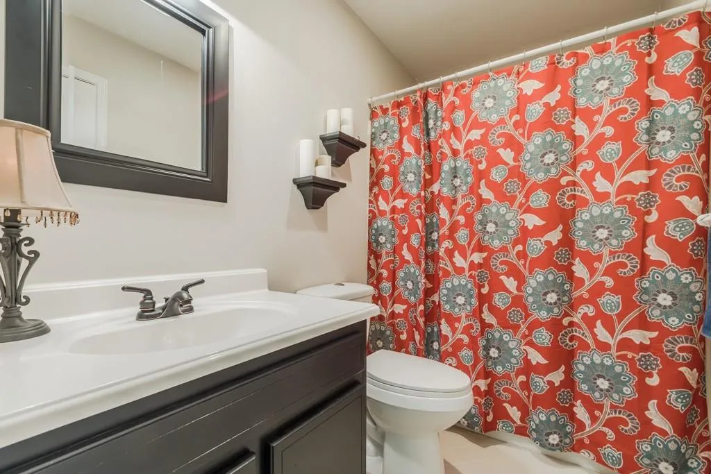 710 Towergate Place Unit 710, Sandy Springs, Georgia 30350, 3 Bedrooms Bedrooms, ,2 BathroomsBathrooms,Residential,Sold,710 Towergate Place Unit 710,5706349