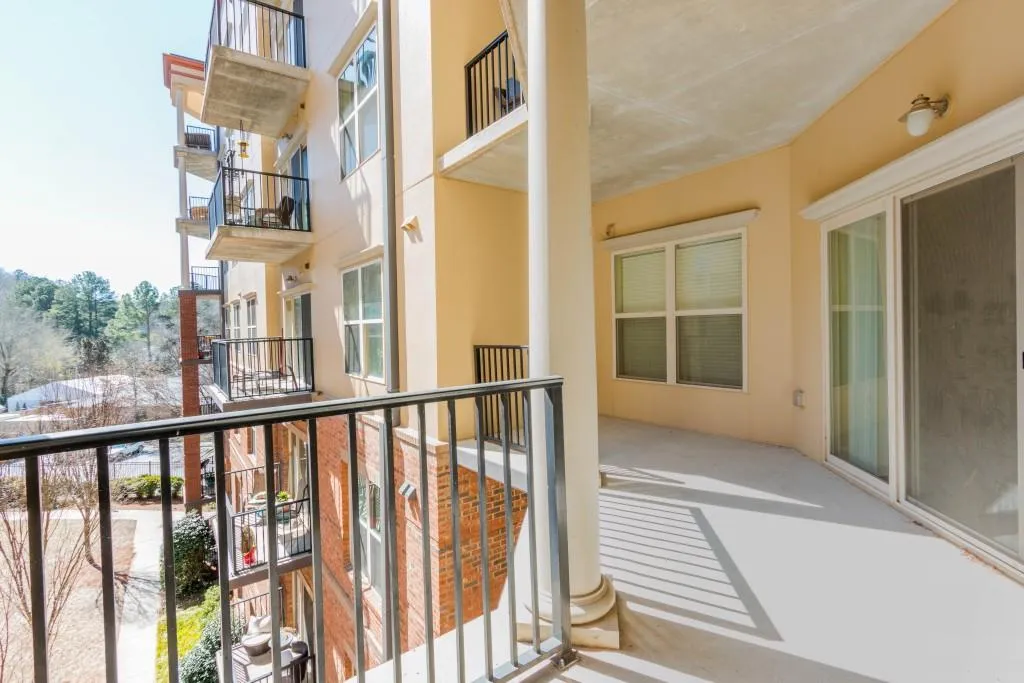200 River Vista Drive Unit 436, Atlanta, Georgia 30339, 2 Bedrooms Bedrooms, ,2 BathroomsBathrooms,Residential,Sold,200 River Vista Drive Unit 436,5974165