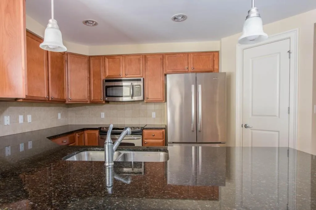 200 River Vista Drive Unit 436, Atlanta, Georgia 30339, 2 Bedrooms Bedrooms, ,2 BathroomsBathrooms,Residential,Sold,200 River Vista Drive Unit 436,5974165