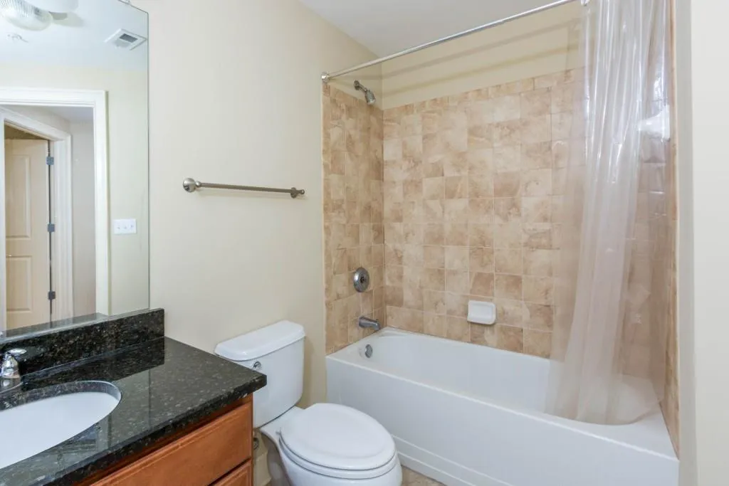 200 River Vista Drive Unit 436, Atlanta, Georgia 30339, 2 Bedrooms Bedrooms, ,2 BathroomsBathrooms,Residential,Sold,200 River Vista Drive Unit 436,5974165