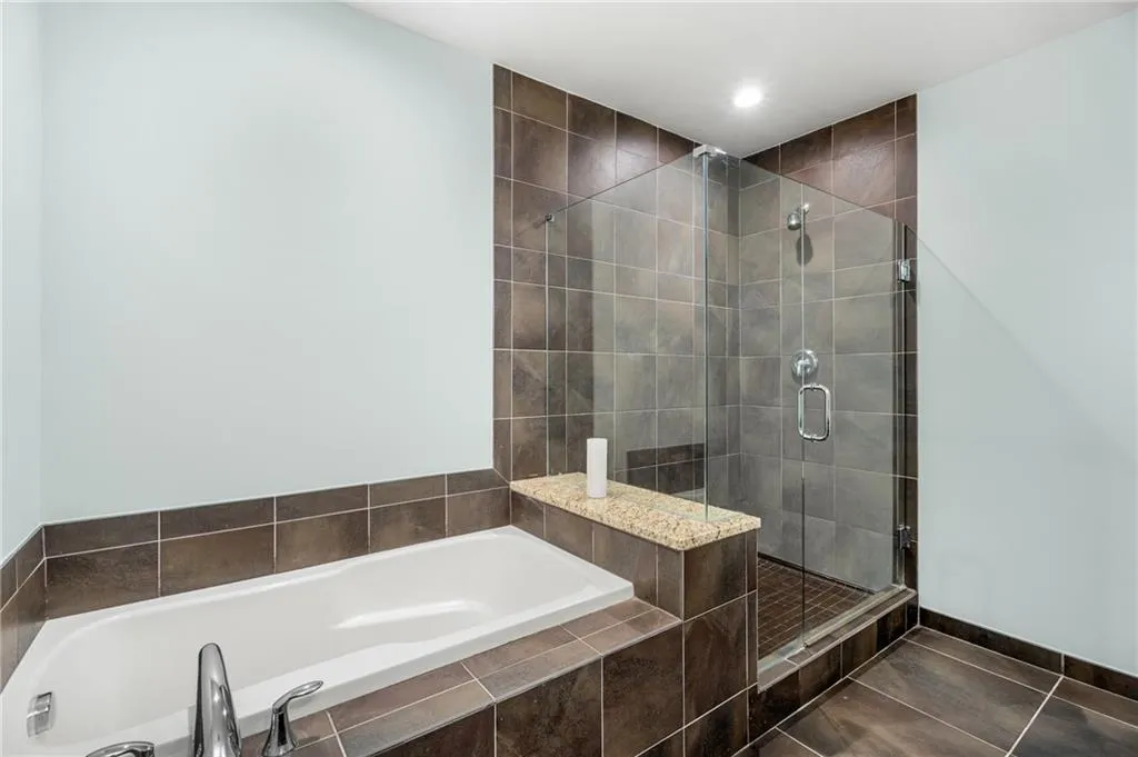 1080 Peachtree Street Ne Unit 1203, Atlanta, Georgia 30309, 2 Bedrooms Bedrooms, ,2 BathroomsBathrooms,Residential,For Sale,1080 Peachtree Street Ne Unit 1203,7637488