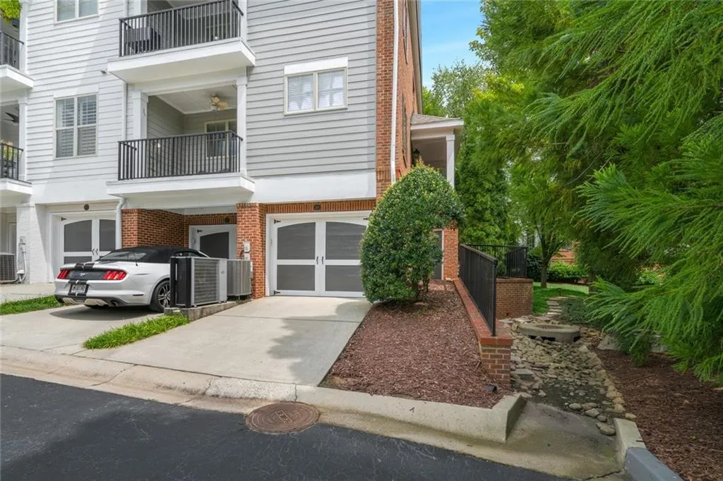 199 Le Gran Court Unit 39, Sandy Springs, Georgia 30328, 2 Bedrooms Bedrooms, ,2 BathroomsBathrooms,Residential,Sold,199 Le Gran Court Unit 39,7104851