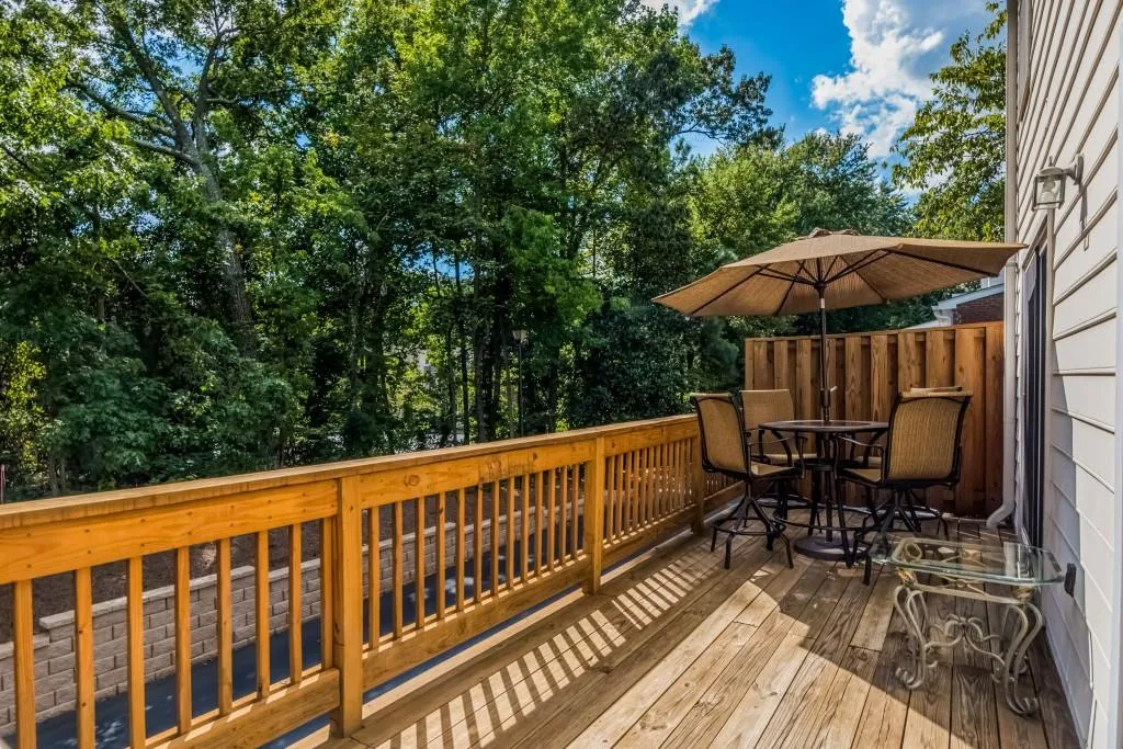 901 Dunwoody Chace Unit 901, Sandy Springs, Georgia 30328, 3 Bedrooms Bedrooms, ,2 BathroomsBathrooms,Residential,Sold,901 Dunwoody Chace Unit 901,5756879