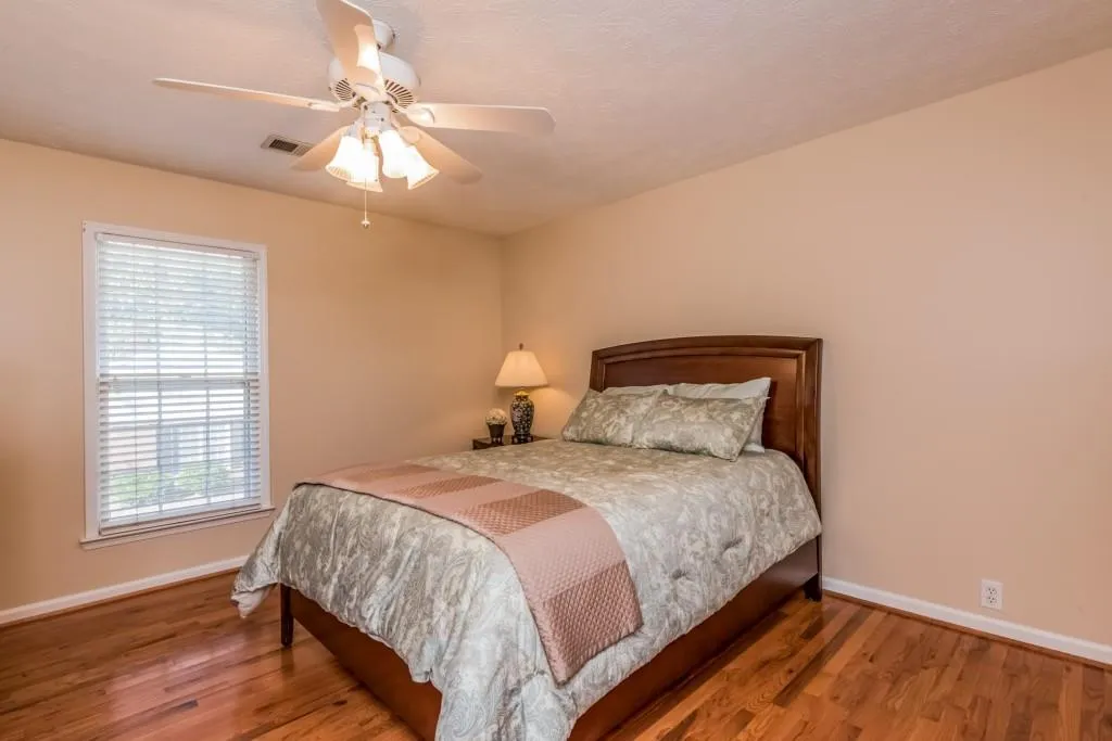 901 Dunwoody Chace Unit 901, Sandy Springs, Georgia 30328, 3 Bedrooms Bedrooms, ,2 BathroomsBathrooms,Residential,Sold,901 Dunwoody Chace Unit 901,5756879