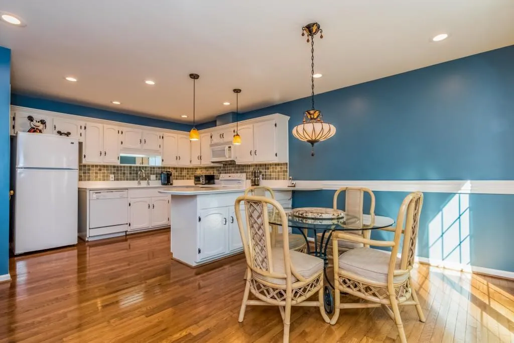 901 Dunwoody Chace Unit 901, Sandy Springs, Georgia 30328, 3 Bedrooms Bedrooms, ,2 BathroomsBathrooms,Residential,Sold,901 Dunwoody Chace Unit 901,5756879