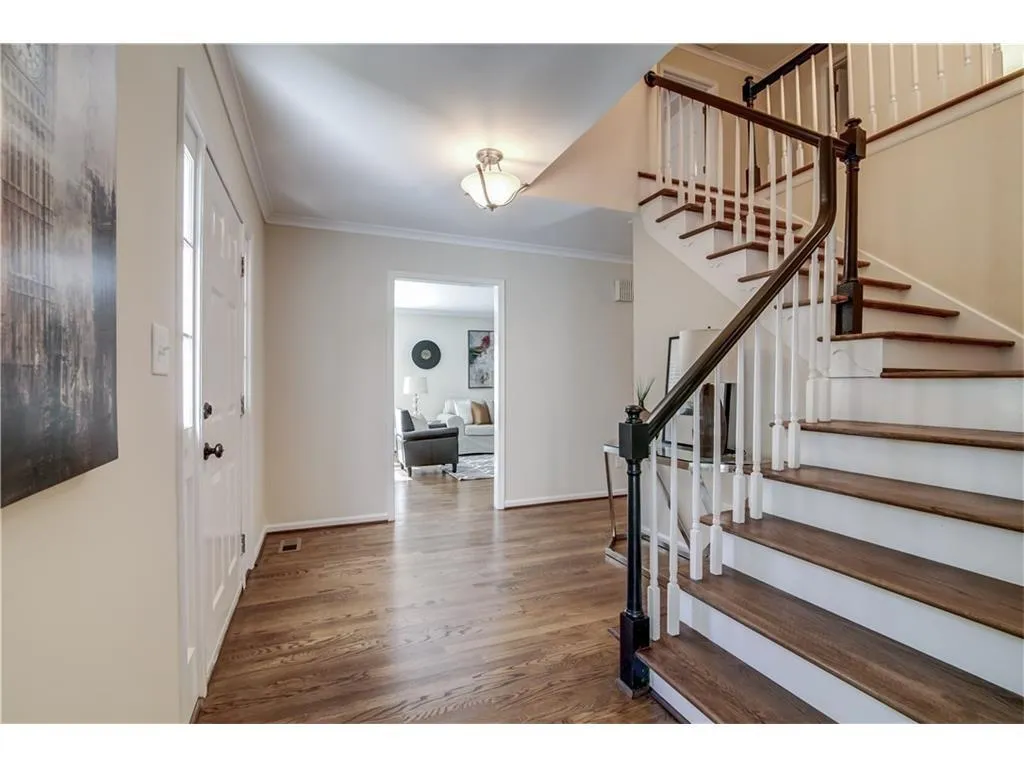4372 Glengary Drive Ne, Atlanta, Georgia 30342, 4 Bedrooms Bedrooms, ,3 BathroomsBathrooms,Residential,Sold,4372 Glengary Drive Ne,5797875