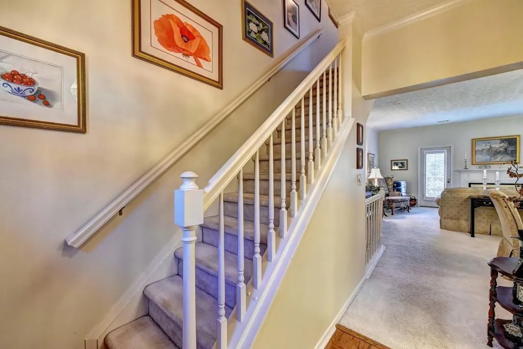 402 Wedgewood Way, Sandy Springs, Georgia 30350, 2 Bedrooms Bedrooms, ,2 BathroomsBathrooms,Residential,Sold,402 Wedgewood Way,6129675