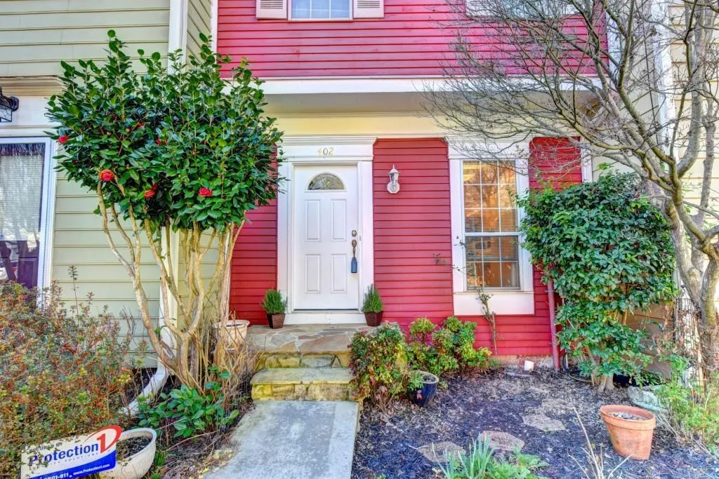 402 Wedgewood Way, Sandy Springs, Georgia 30350, 2 Bedrooms Bedrooms, ,2 BathroomsBathrooms,Residential,Sold,402 Wedgewood Way,6129675