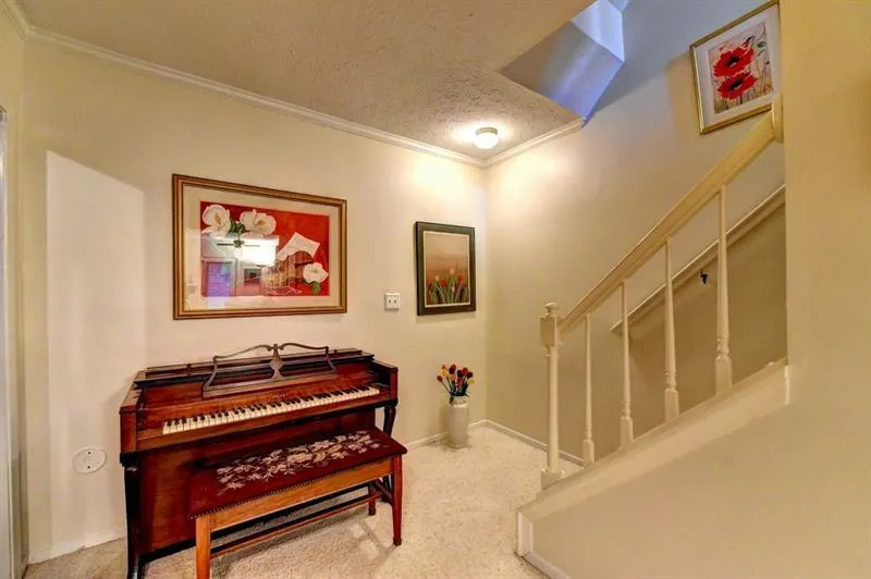 402 Wedgewood Way, Sandy Springs, Georgia 30350, 2 Bedrooms Bedrooms, ,2 BathroomsBathrooms,Residential,Sold,402 Wedgewood Way,6129675