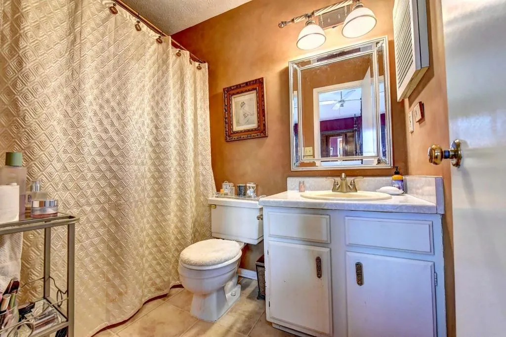 402 Wedgewood Way, Sandy Springs, Georgia 30350, 2 Bedrooms Bedrooms, ,2 BathroomsBathrooms,Residential,Sold,402 Wedgewood Way,6129675