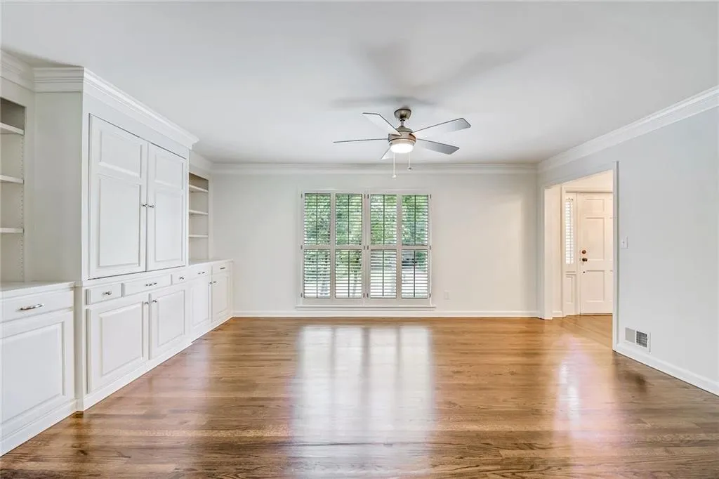 6615 Williamson Drive, Sandy Springs, Georgia 30328, 4 Bedrooms Bedrooms, ,2 BathroomsBathrooms,Residential,Sold,6615 Williamson Drive,6056738