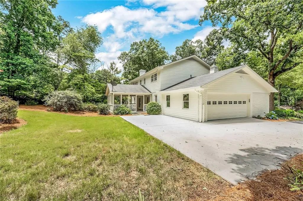 6615 Williamson Drive, Sandy Springs, Georgia 30328, 4 Bedrooms Bedrooms, ,2 BathroomsBathrooms,Residential,Sold,6615 Williamson Drive,6056738