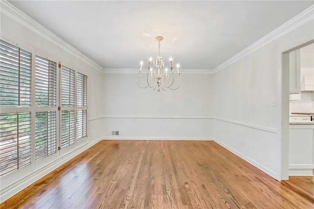 6615 Williamson Drive, Sandy Springs, Georgia 30328, 4 Bedrooms Bedrooms, ,2 BathroomsBathrooms,Residential,Sold,6615 Williamson Drive,6056738