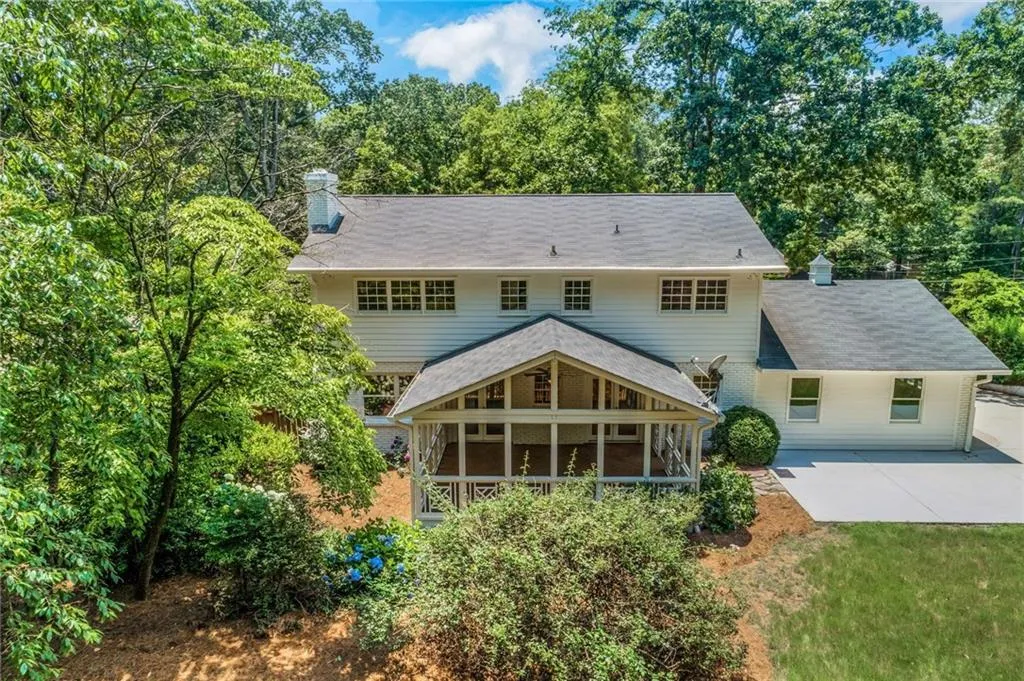 6615 Williamson Drive, Sandy Springs, Georgia 30328, 4 Bedrooms Bedrooms, ,2 BathroomsBathrooms,Residential,Sold,6615 Williamson Drive,6056738