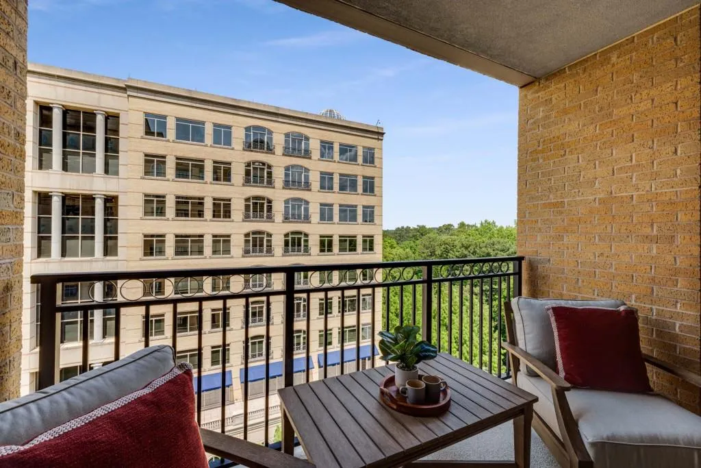 3286 Northside Parkway Nw Unit 903, Atlanta, Georgia 30327, 3 Bedrooms Bedrooms, ,2 BathroomsBathrooms,Residential,For Sale,3286 Northside Parkway Nw Unit 903,7658666 3286 Northside Parkway Nw Unit 903, Atlanta, Georgia 30327, 3 Bedrooms Bedrooms, ,2 BathroomsBathrooms,Residential,For Sale,3286 Northside Parkway Nw Unit 903,7658666