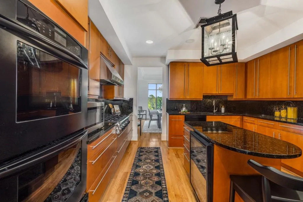3286 Northside Parkway Nw Unit 903, Atlanta, Georgia 30327, 3 Bedrooms Bedrooms, ,2 BathroomsBathrooms,Residential,For Sale,3286 Northside Parkway Nw Unit 903,7658666 3286 Northside Parkway Nw Unit 903, Atlanta, Georgia 30327, 3 Bedrooms Bedrooms, ,2 BathroomsBathrooms,Residential,For Sale,3286 Northside Parkway Nw Unit 903,7658666