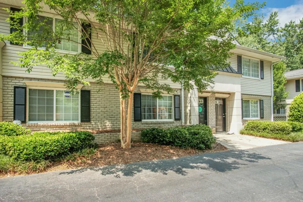 6940 Roswell Road Unit 12e, Atlanta, Georgia 30328, 2 Bedrooms Bedrooms, ,1 BathroomBathrooms,Residential,Sold,6940 Roswell Road Unit 12e,6565279