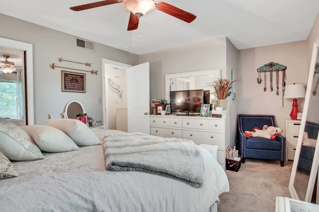 6940 Roswell Road Unit 12e, Atlanta, Georgia 30328, 2 Bedrooms Bedrooms, ,1 BathroomBathrooms,Residential,Sold,6940 Roswell Road Unit 12e,6565279