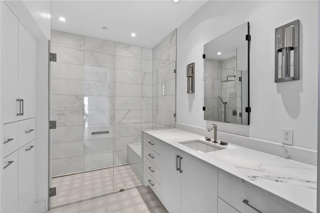 3376 Peachtree Road Ne Unit 57 & 58, Atlanta, Georgia 30326, 4 Bedrooms Bedrooms, 0 ,4 BathroomsBathrooms,Residential,For Sale,3376 Peachtree Road Ne Unit 57 & 58,7834380